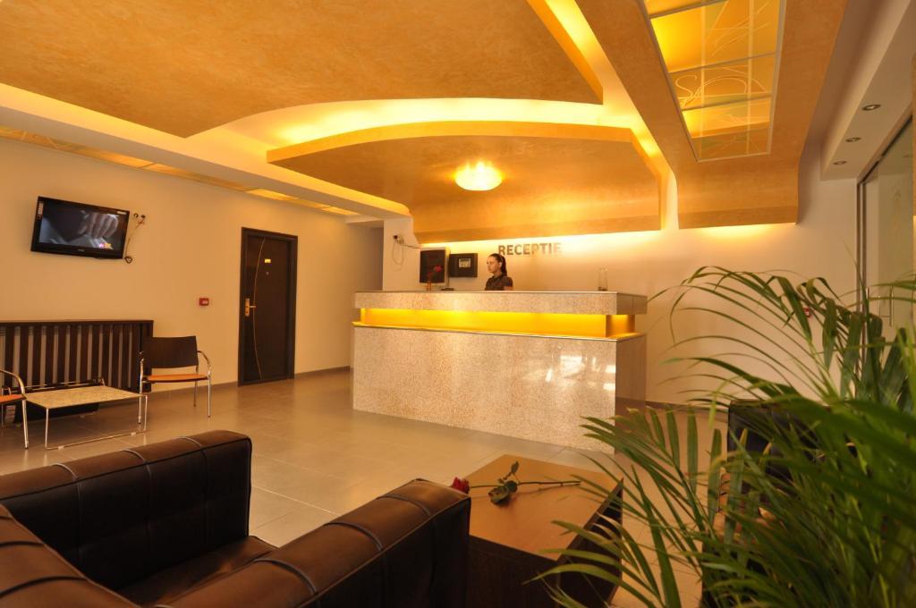 Blue Beach Studios Mamaia Extérieur photo