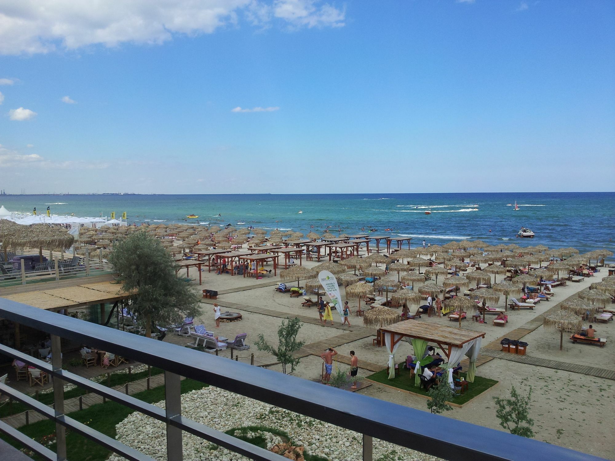 Blue Beach Studios Mamaia Extérieur photo